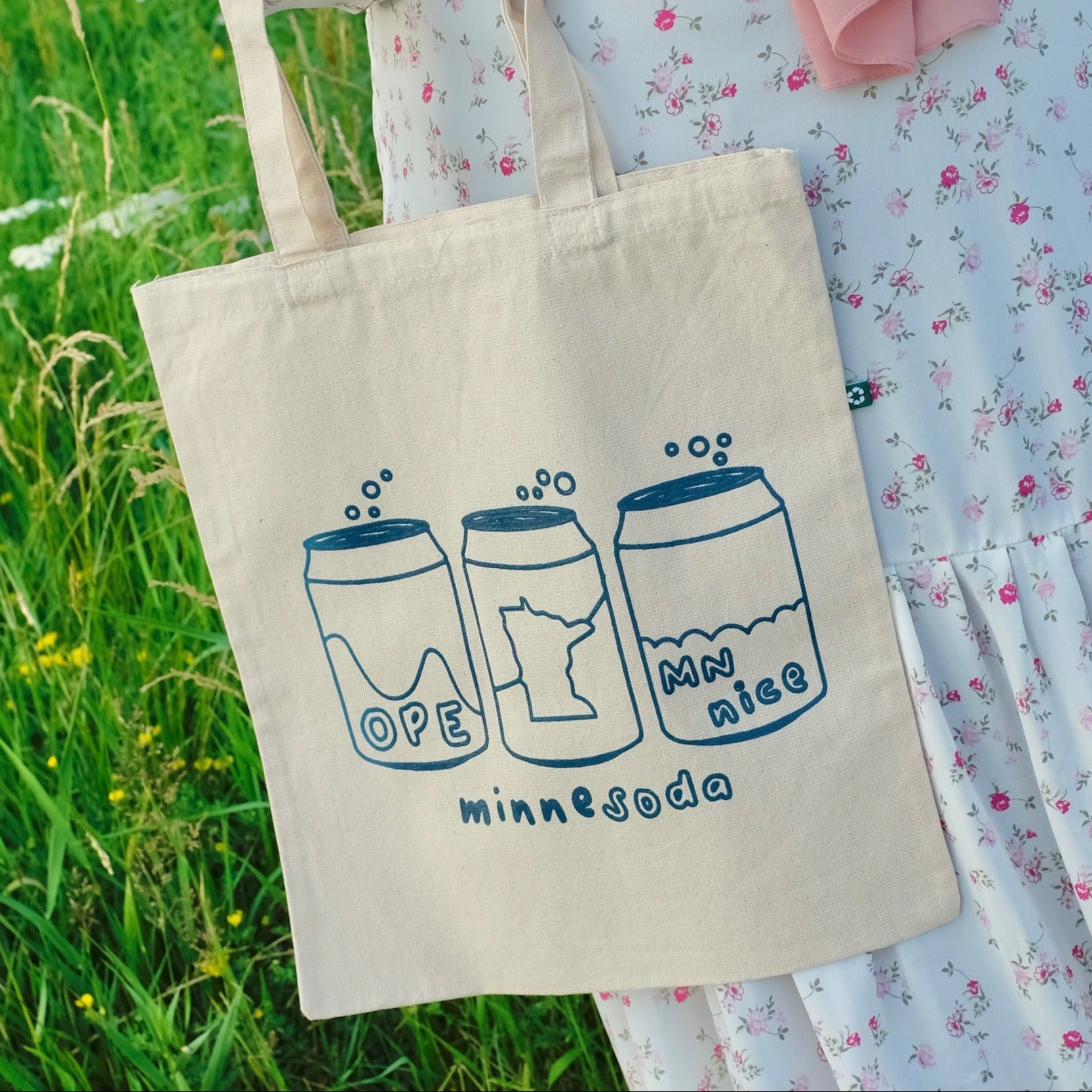 Minnesoda Tote Bag